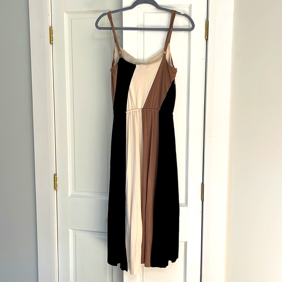 Ella Moss. Cotton Dress - Picture 2 of 2